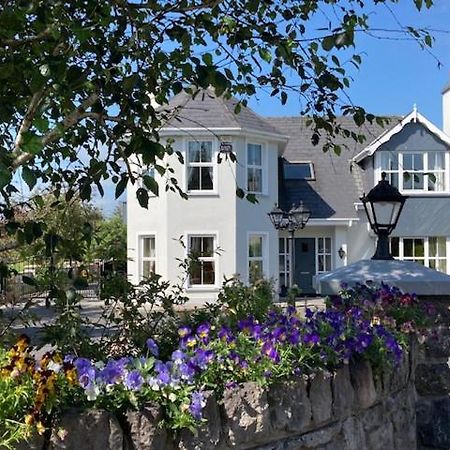Tailors Lodge, Continental Breakfast Castleisland Bagian luar foto